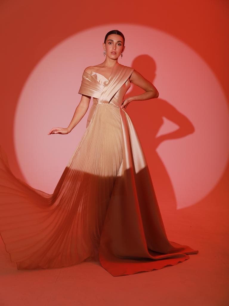 Isaa pleated cape dress with front pleat