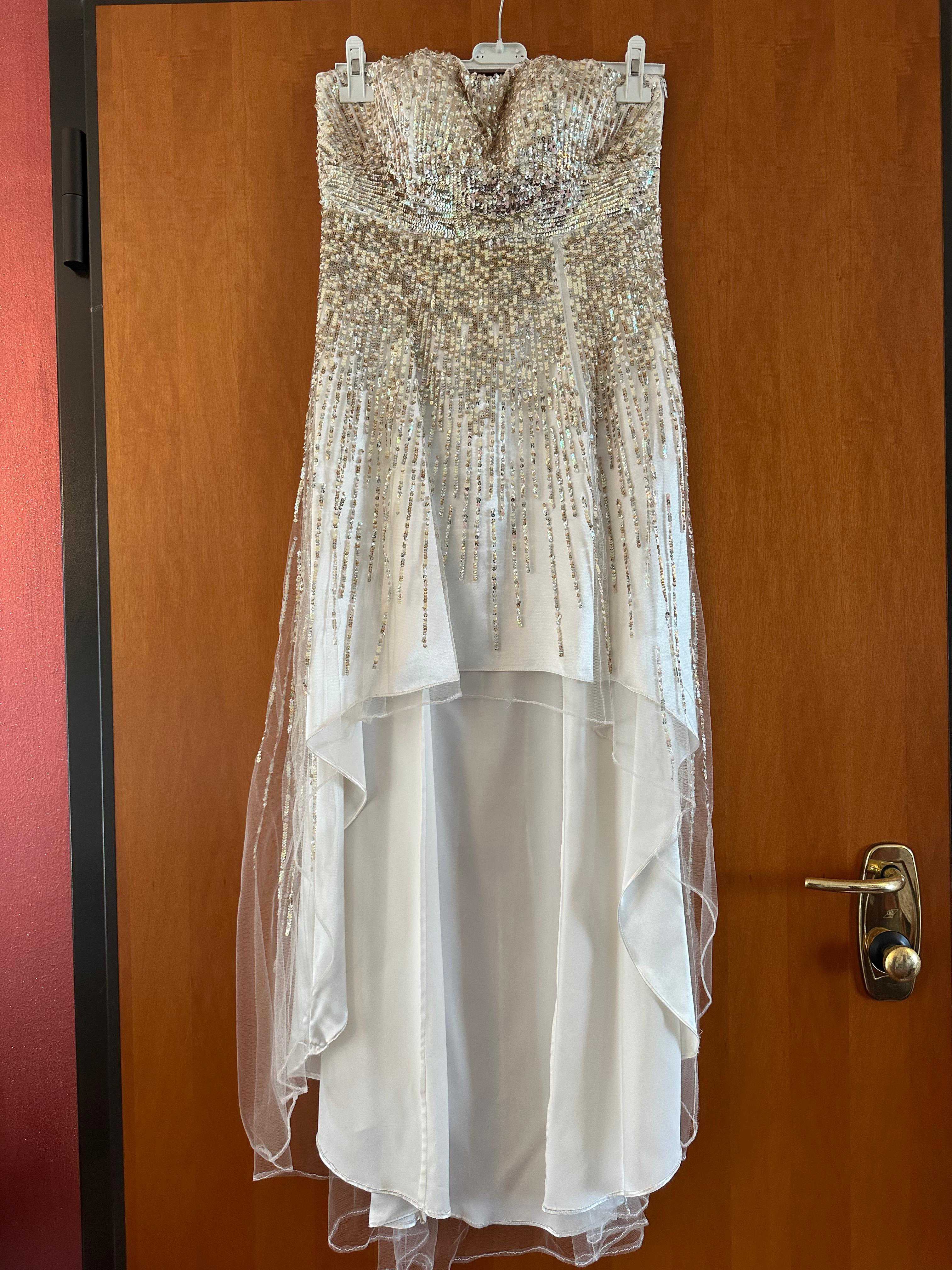 Abito bianco in e paillettes — 4