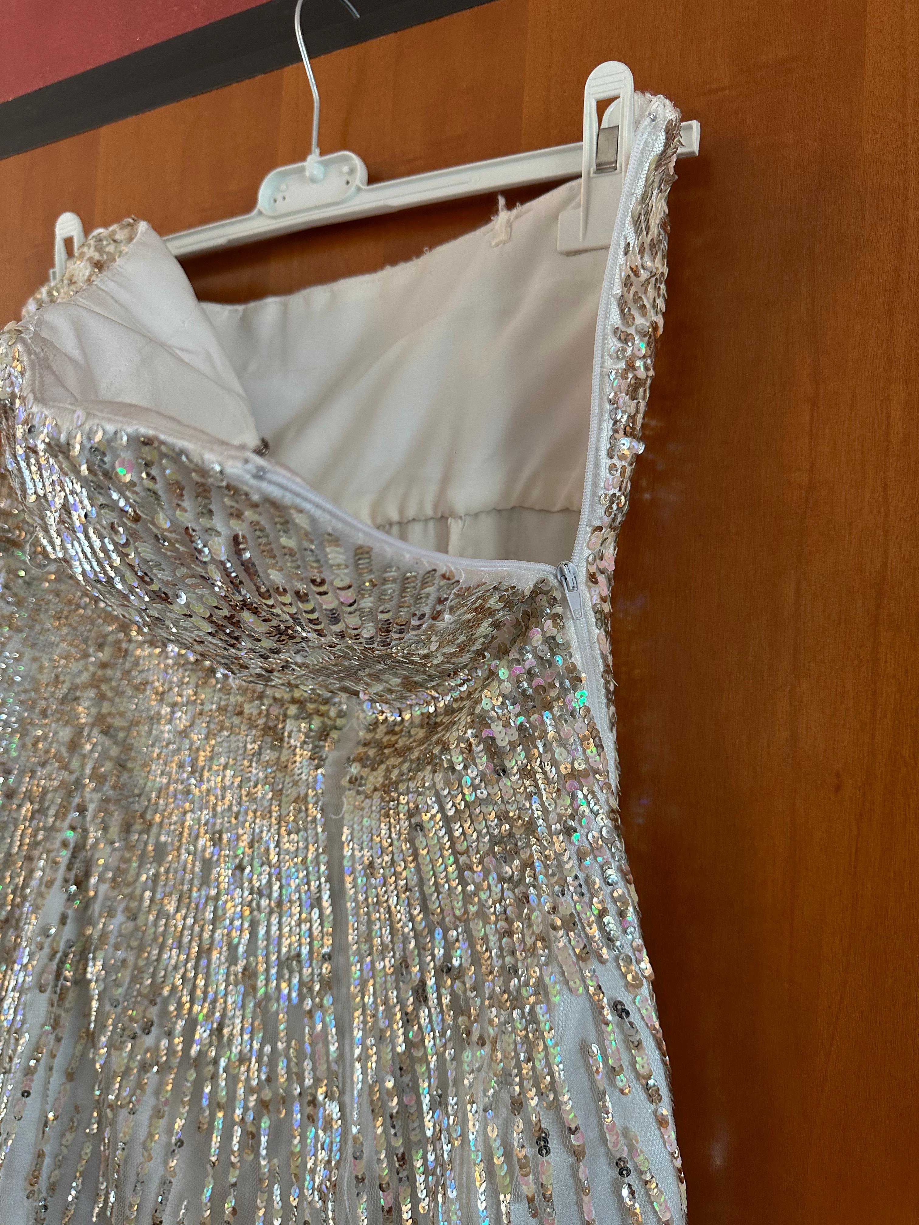 Abito bianco in e paillettes — 5