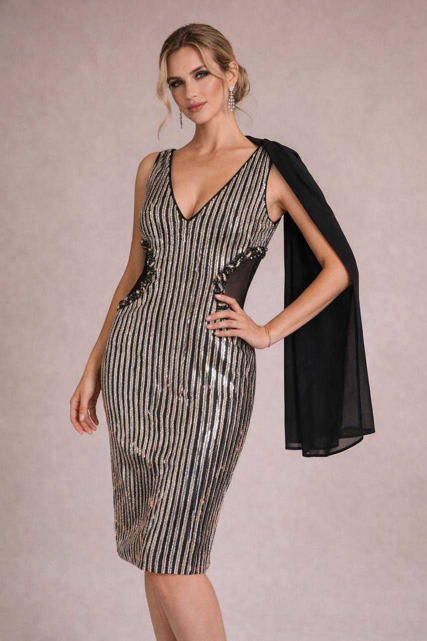 Vestito nero con paillettes e foulard
